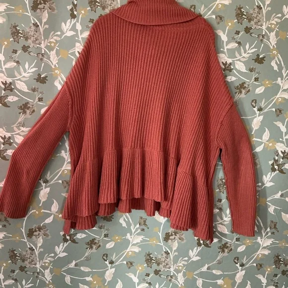 Free People Layer Cake Sweater Size M - Picture 5 of 8